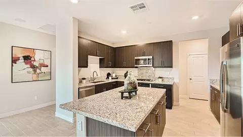 2425 Crowley Dr, Rialto, CA 92377 photo 8