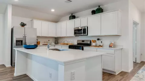 3438 Rolling View Dr, Conroe, TX 77301 photo 2