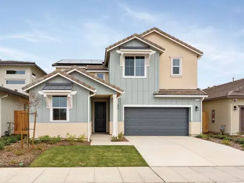 Exterior - 377 Peters Rd S, Madera, CA 93636 photo 1 of 7