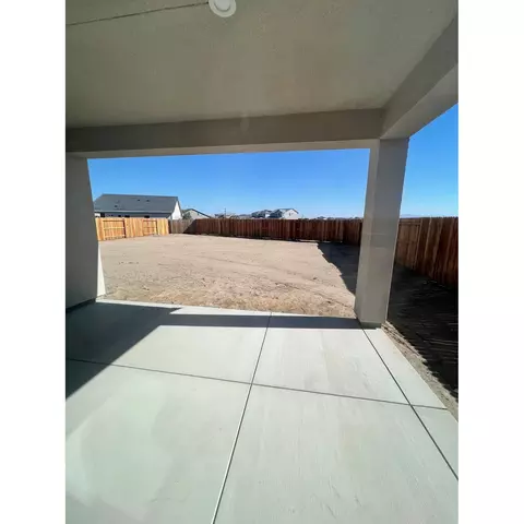Exterior - 2265 Paramount Ln, Manteca, CA 95337 photo 2 of 2