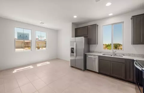 Kitchen - 1520 W Saddle Run, Apache Junction, AZ 85120 photo 6 of 6