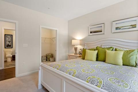 2103 Pennington Dr, Walpole, MA 02081 photo 12