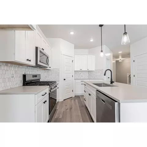 Kitchen - 4605 S Olive Ave, Mapleton, UT 84664 photo 1 of 3