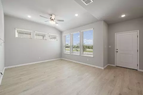 6317 Marsh Ln, Buda, TX 78610 photo 3