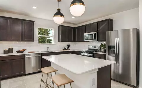 Kitchen - 9769 Crescent Moon Dr, Riverview, FL 33578 photo 1 of 4