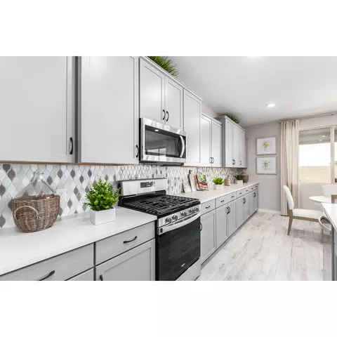 Kitchen - 7551 E 36th Ln, Yuma, AZ 85365 photo 7 of 7
