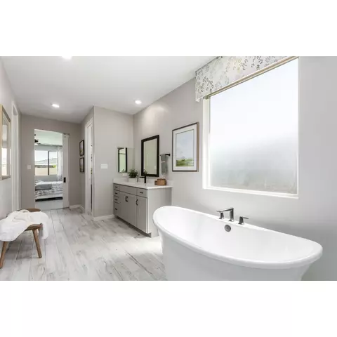 Bath - 7551 E 36th Ln, Yuma, AZ 85365 photo 3 of 5