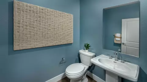 Bath - 313 Teton Ranch Way, Patterson, CA 95363 photo 3 of 4