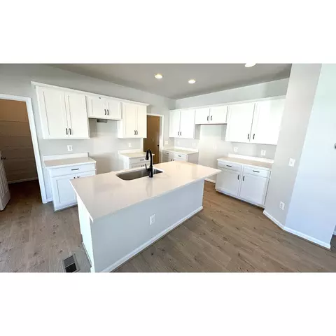 108 Heyford Dr, Stephenson, VA 22656 photo 2