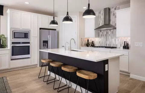Kitchen - 1342 W Treasure Trl, Apache Junction, AZ 85120 photo 1 of 1