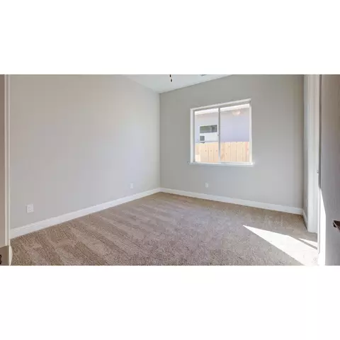 Bedroom - 1638 N Blackwood Ave, Clovis, CA 93619 photo 4 of 4