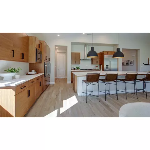 Kitchen - 1638 N Blackwood Ave, Clovis, CA 93619 photo 3 of 12