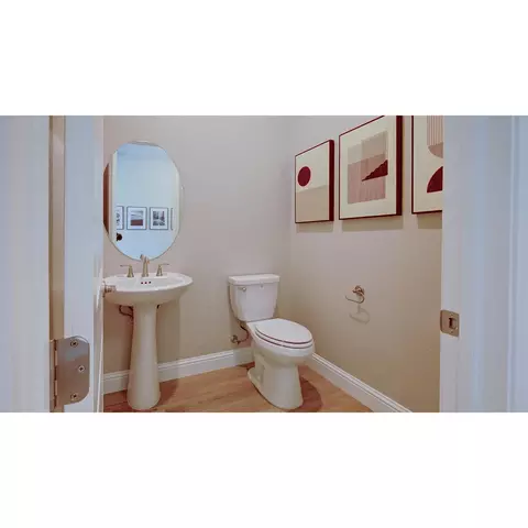 Bath - 1638 N Blackwood Ave, Clovis, CA 93619 photo 7 of 7