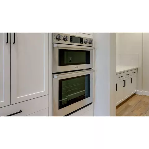 Kitchen - 1638 N Blackwood Ave, Clovis, CA 93619 photo 11 of 12