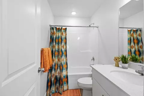 Bath - 1198 W 1870 S, Logan, UT 84321 photo 2 of 10