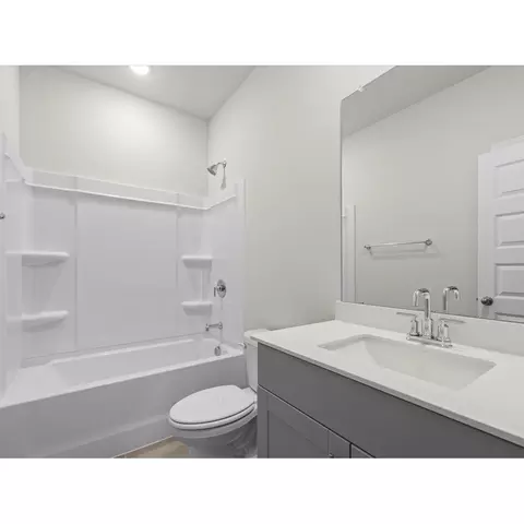 Bath - 765 Treeline Rd, Moore, SC 29369 photo 2 of 2