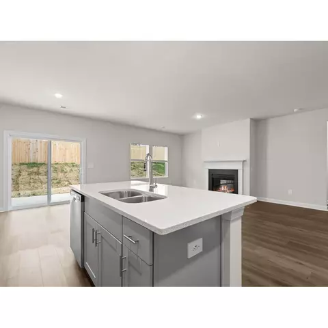 Kitchen - 765 Treeline Rd, Moore, SC 29369 photo 2 of 4