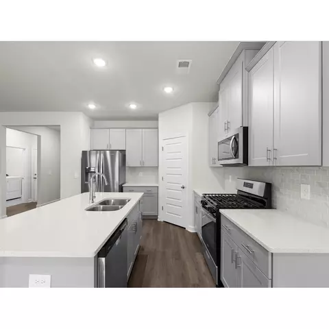 Kitchen - 765 Treeline Rd, Moore, SC 29369 photo 1 of 4