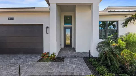 1562 SE Blue Sky Pl, Stuart, FL 34997 photo 4