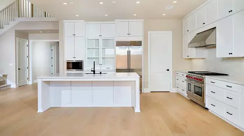 239 Pinnacle, Irvine, CA 92602 photo 5