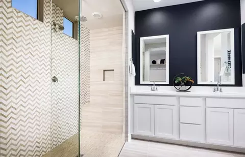 Bath - 1494 W Saddle Run, Apache Junction, AZ 85120 photo 1 of 2
