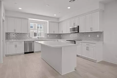 Kitchen - 8676 Amherst St, Santee, CA 92071 photo 1 of 1