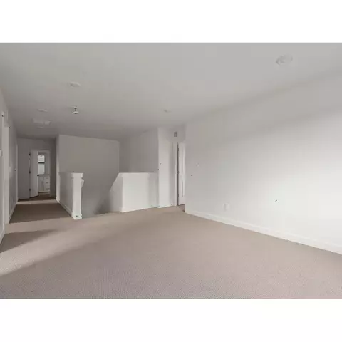 557 E Hearth Ln, Eagle Mountain, UT 84005 photo 6