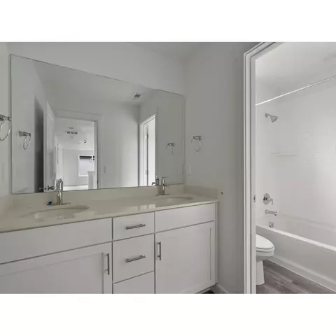 557 E Hearth Ln, Eagle Mountain, UT 84005 photo 9