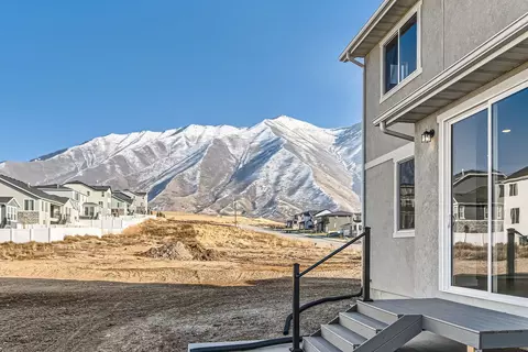 Exterior - 974 W Rock Ridge Dr, Mapleton, UT 84664 photo 2 of 2