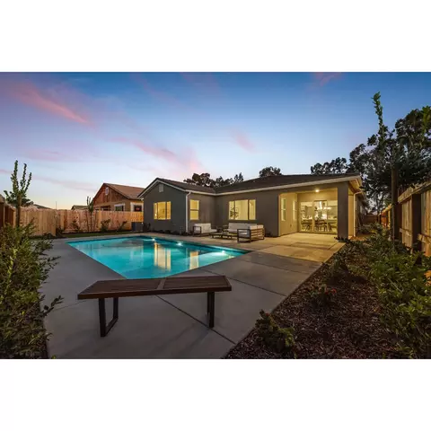 Exterior - 2949 Teague Ave, Clovis, CA 93619 photo 2 of 3