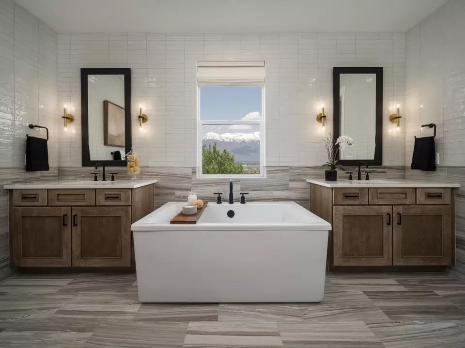 Bath - 8529 S Michele River Ave, West Jordan, UT 84081 photo 2 of 3