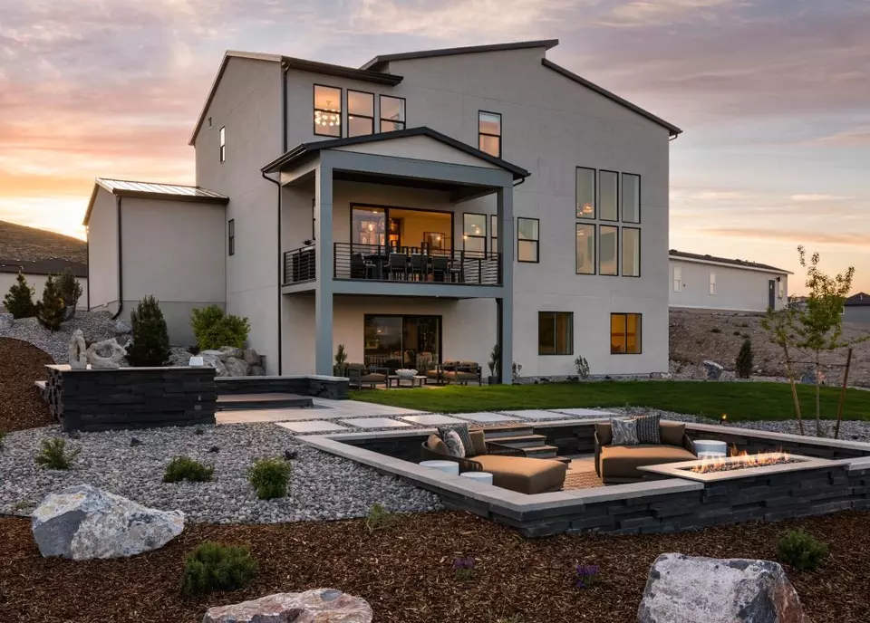 Exterior - 8529 S Michele River Ave, West Jordan, UT 84081 photo 4 of 4