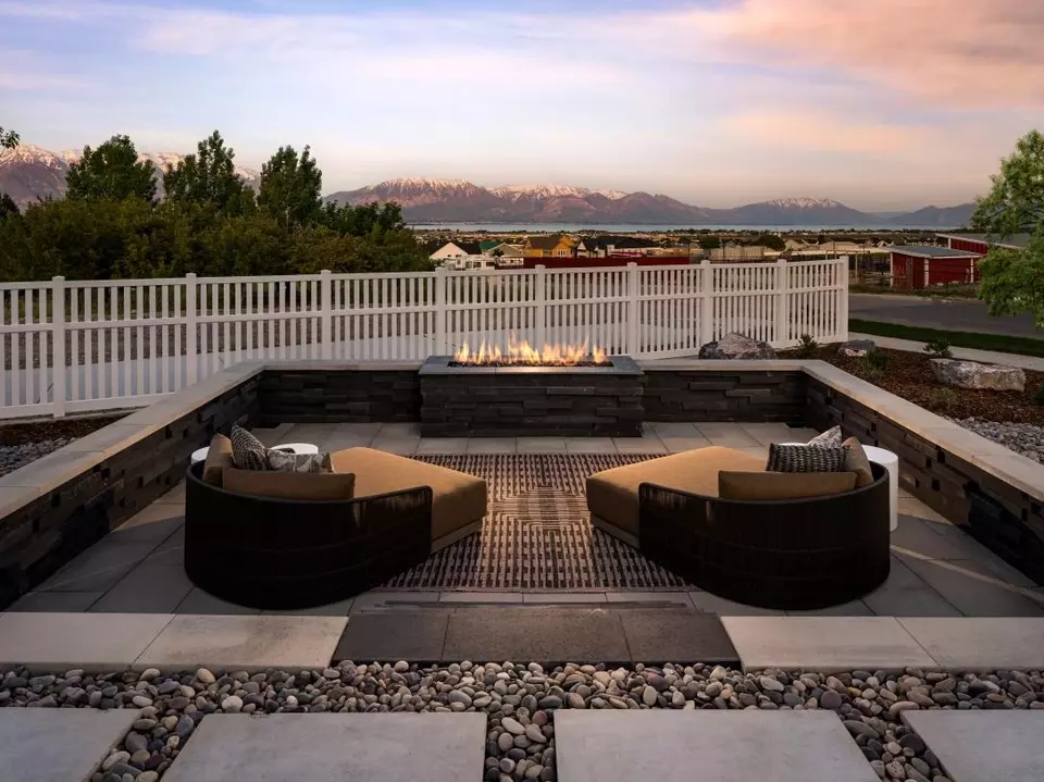 Exterior - 8529 S Michele River Ave, West Jordan, UT 84081 photo 2 of 4