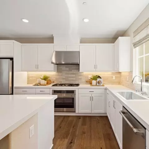 Kitchen - 27364 Treetops Pl, Valencia, CA 91381 photo 2 of 3