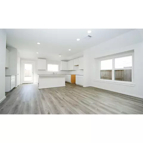 4210 Red Cedar Ring, Pinehurst, TX 77362 photo 8