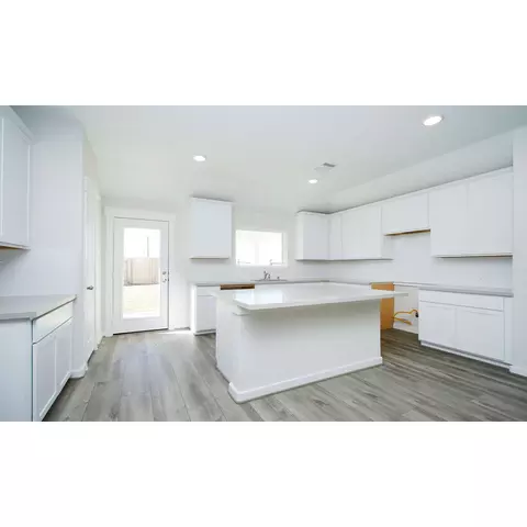 4210 Red Cedar Ring, Pinehurst, TX 77362 photo 3