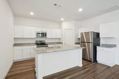 Kitchen - 384 Enforcer Loop, Jarrell, TX 76537 photo 2 of 2