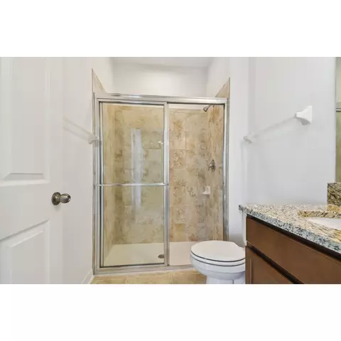 Bath - 4909 Eagle Rock Dr, Wimauma, FL 33598 photo 3 of 9