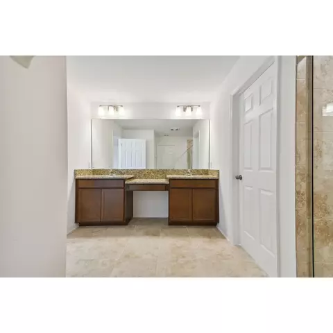 Entry Way - 4909 Eagle Rock Dr, Wimauma, FL 33598 photo 10 of 12