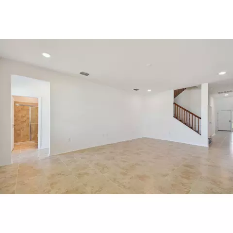 Living - 4909 Eagle Rock Dr, Wimauma, FL 33598 photo 7 of 10