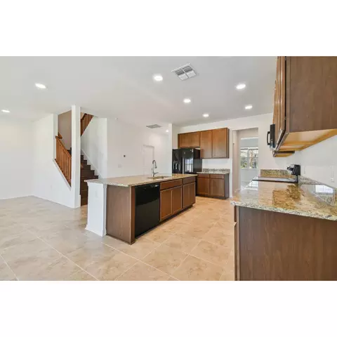Kitchen - 4909 Eagle Rock Dr, Wimauma, FL 33598 photo 7 of 7
