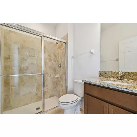 Bath - 4909 Eagle Rock Dr, Wimauma, FL 33598 photo 2 of 9