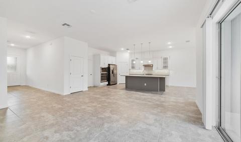 2198 Brillante Dr, Saint Cloud, FL 34771 photo 3