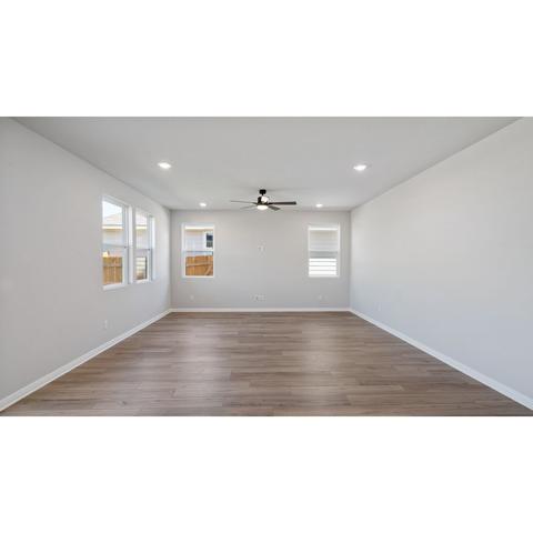 309 Gray Fox Loop, Hutto, TX 78634 photo 12