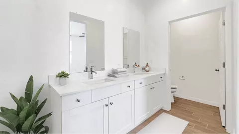 Bath - 2316 N Osmun Ave, Clovis, CA 93619 photo 1 of 3