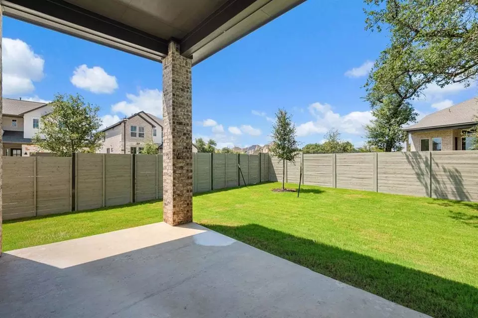 Exterior - 401 Leaning Rock Rd, Georgetown, TX 78628 photo 5 of 6