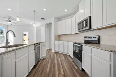 14504 Booted Eagle Pass, Elgin, TX 78621 photo 5