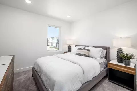 Bedroom - 258 E Cedar Mill Ln, Midvale, UT 84070 photo 1 of 6