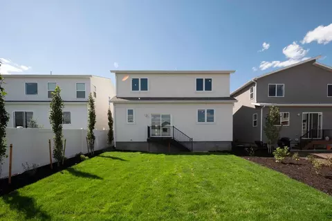 Exterior - 258 E Cedar Mill Ln, Midvale, UT 84070 photo 5 of 7