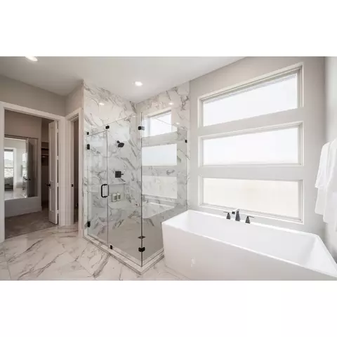 Bath - 7811 Royal Pecan Loop, Fulshear, TX 77441 photo 2 of 4